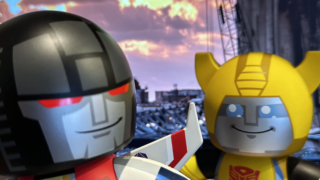 Mighty Muggs Bumblebee and Starscream