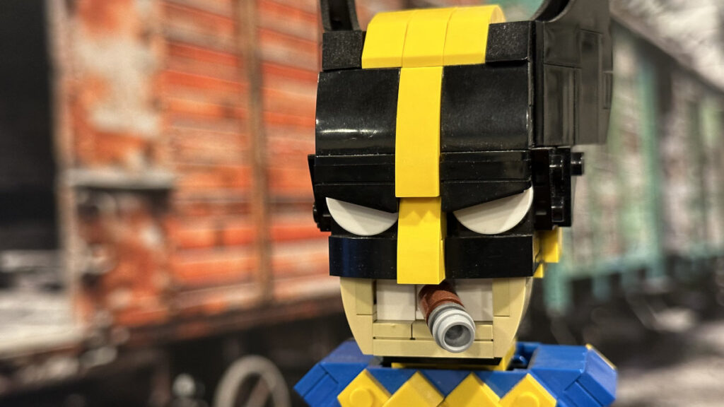 Build Better Bricks Wolverine