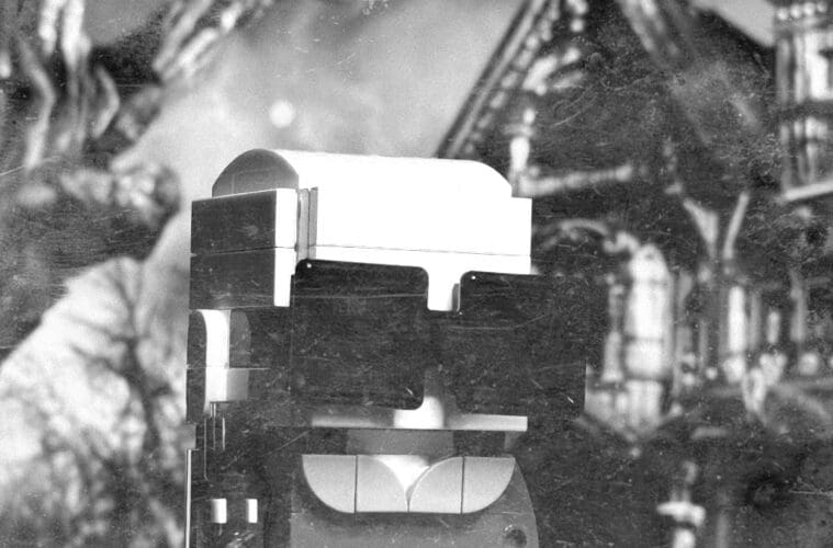 LEGO Brickheadz Universal Monsters Invisible Man